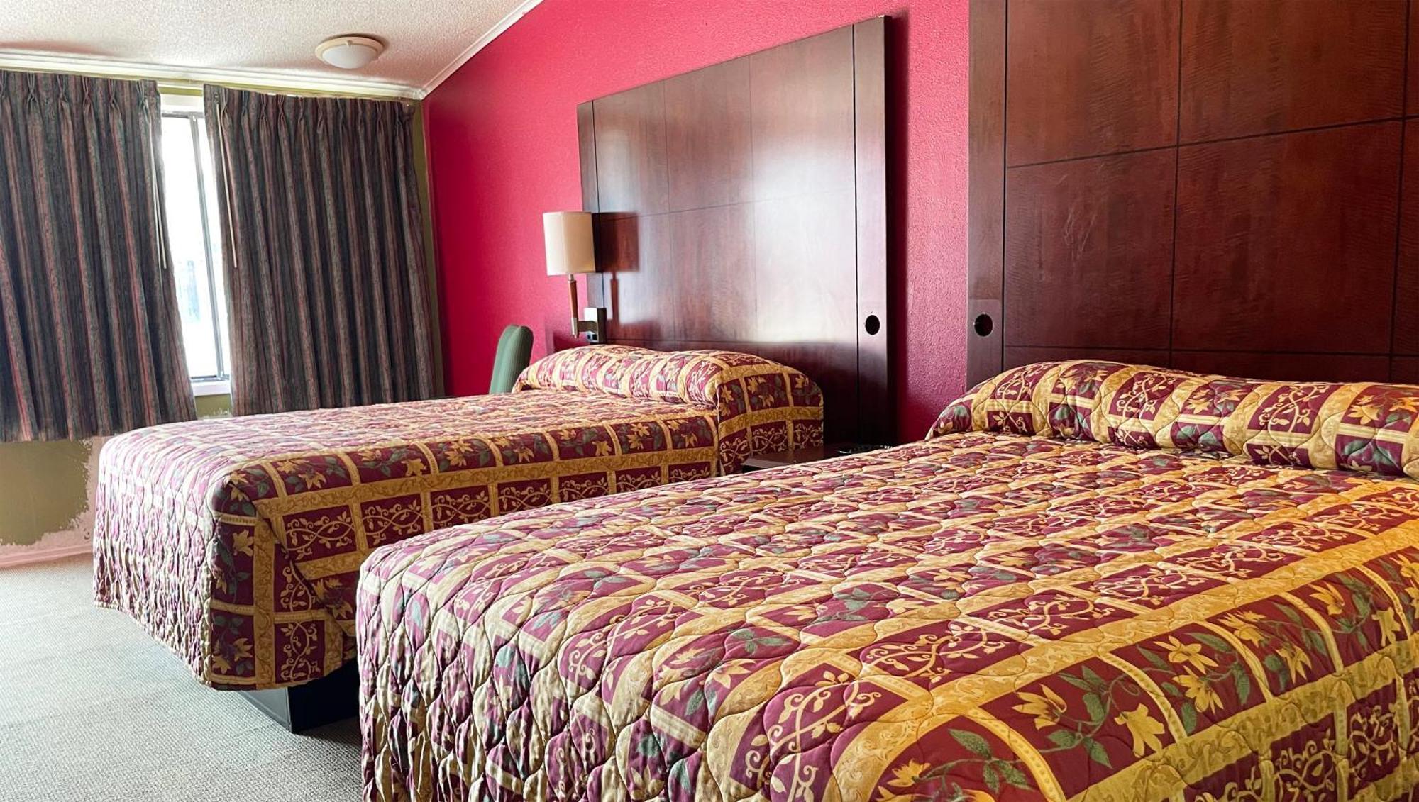 Express Inn Томсон Экстерьер фото